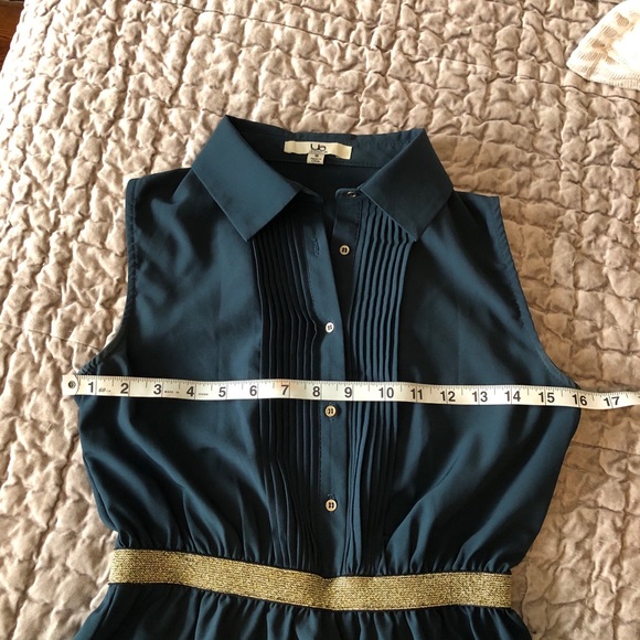 Ya Los Angeles Sleeveless Collar Pleated Front Dress Small - Picture 7 of 9